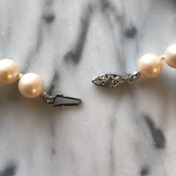 Costume Vintage Pearl Necklace - Picture 8 of 8